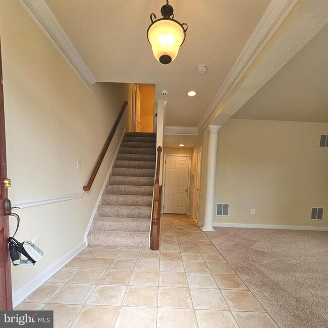 725 Chevington Ct