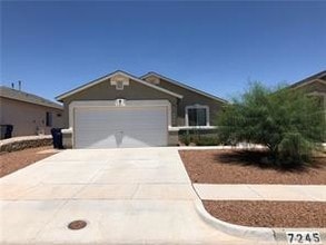 7245 Copper Canyon Drive in El Paso, TX - Building Photo - Building Photo