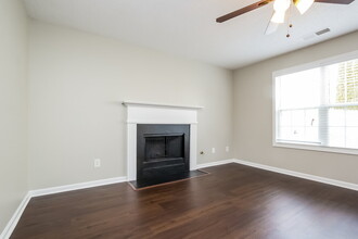 391 Greystone Pkwy in Hiram, GA - Building Photo - Building Photo