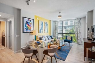 The Flats at CityPlace in Doral, FL - Foto de edificio - Building Photo
