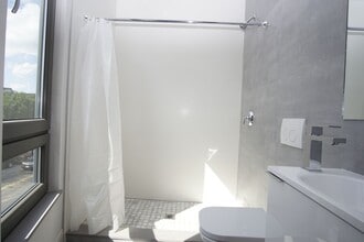 2 Roseclair St, Unit 2 in Boston, MA - Building Photo - Building Photo