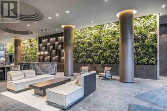 120 Broadway Ave in Toronto, ON - Building Photo - Building Photo