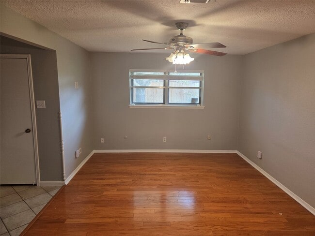 property at 305 W Castle Harbour Dr