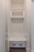 35 Lookout Rdg in Danbury, CT - Foto de edificio - Building Photo