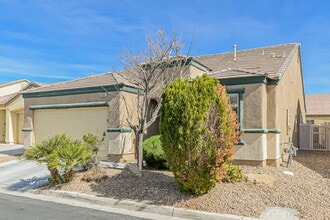 3394 Wasatch Cedars St, Unit 420 in Las Vegas, NV - Building Photo - Building Photo