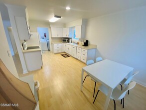 720 Brossard Dr in Thousand Oaks, CA - Building Photo - Building Photo