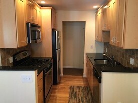 66 St James St in Boston, MA - Building Photo