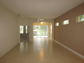 9019 Eagle Bay Ct in North Port, FL - Building Photo - Building Photo