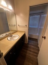 5001 Belle Ter in Bakersfield, CA - Building Photo - Building Photo