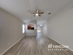 9459 Copper Mist in Converse, TX - Building Photo - Building Photo