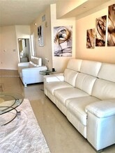16699 Collins Ave in Sunny Isles Beach, FL - Building Photo - Building Photo