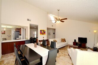 3307 Long Hollow Ct in Sugar Land, TX - Building Photo - Building Photo