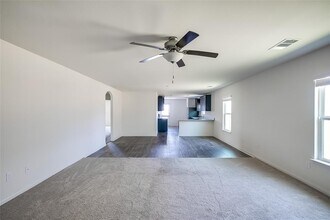 18713 Quiet Range Dr in Elgin, TX - Building Photo - Building Photo