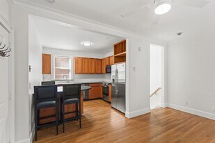 4 Powers Ct, Unit 1 in Boston, MA - Building Photo