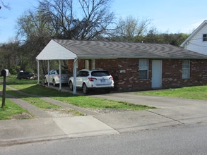 4237 Auburn Rd in Huntington, WV - Foto de edificio - Building Photo