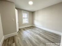 23 Mount Vernon St, Unit 2 in Boston, MA - Building Photo - Building Photo