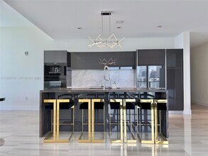 1451 Brickell Ave, Unit 4501 in Miami, FL - Building Photo - Building Photo