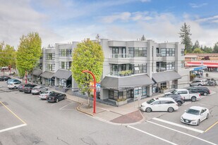 3151 Woodbine Dr in North Vancouver District, BC - Building Photo