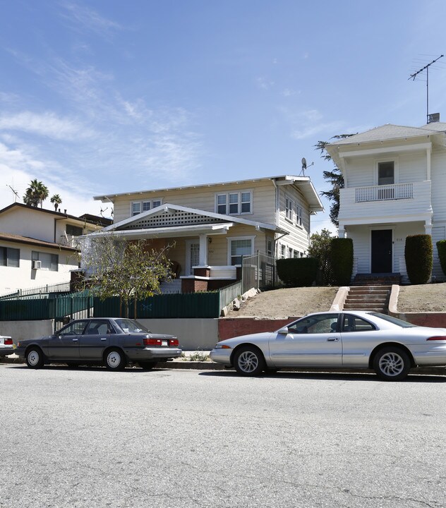 950 S Berendo St in Los Angeles, CA - Building Photo