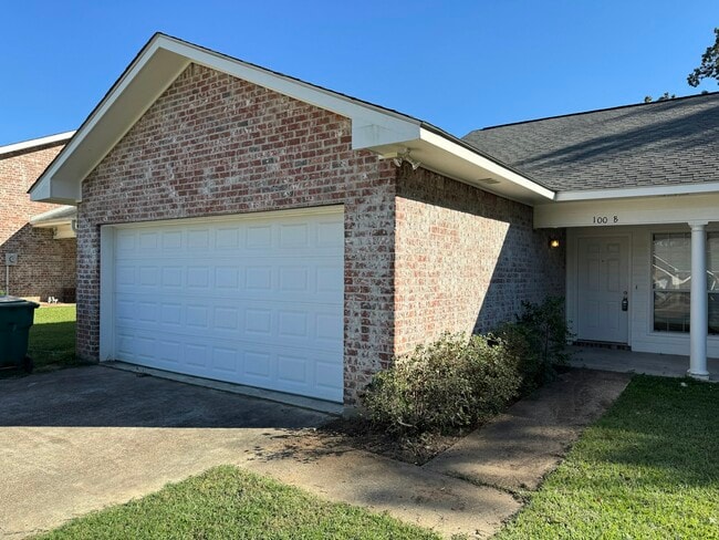property at 100B Jr Trail NE