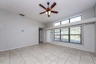 5237 Desmond Ln in Orlando, FL - Building Photo - Building Photo