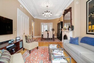 127 Pembroke St in Boston, MA - Building Photo - Building Photo