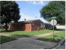 591 O Connor Ave in Lincoln Park, MI - Building Photo