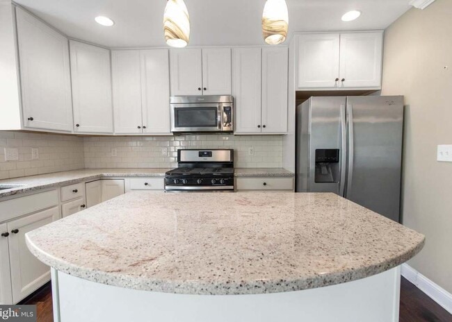 404 Lexington Mews, Unit 404 in Swedesboro, NJ - Building Photo - Building Photo