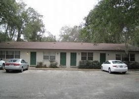 2326 SW 34th Pl in Gainesville, FL - Foto de edificio