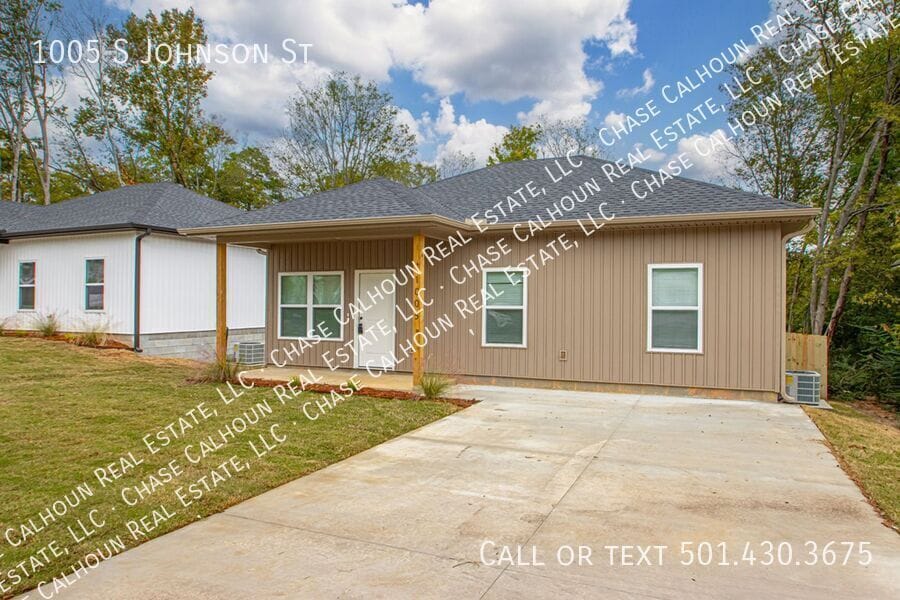 1005 Johnson St in Little Rock, AR - Building Photo