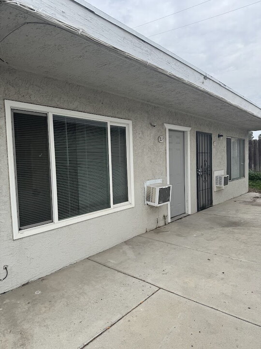 1249 E Bellevue Rd in Atwater, CA - Building Photo