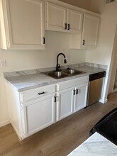 4439 Vista Del Monte Ave in Los Angeles, CA - Building Photo - Building Photo