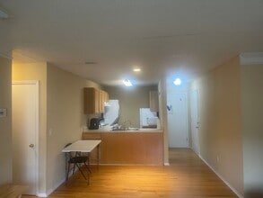 806 Andrea Ln in Hanahan, SC - Building Photo - Building Photo