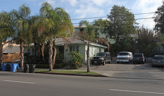 609-613 W Avenue 28 in Los Angeles, CA - Foto de edificio - Building Photo