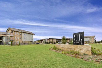 Slide North Apartments in Lubbock, TX - Foto de edificio - Building Photo