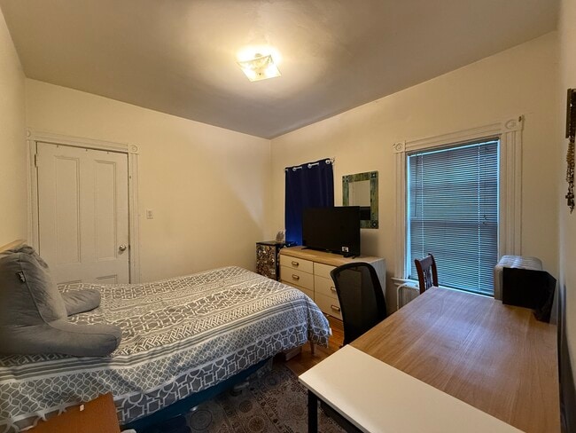 56 Grampian Way in Boston, MA - Building Photo - Building Photo