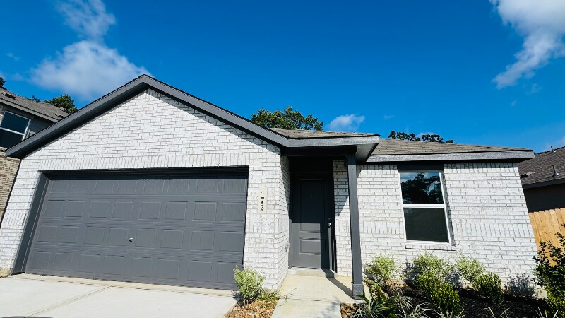 472 Shoreview Dr in Conroe, TX - Building Photo