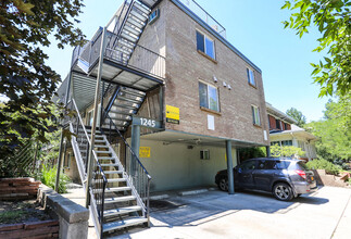 1245 Corona Street in Denver, CO - Foto de edificio - Building Photo