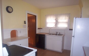127 Raleigh St in Rochester, NY - Building Photo - Building Photo