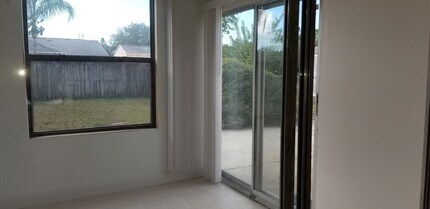 8505 San Pablo Ave in North Port, FL - Building Photo - Building Photo