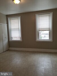 2502 N Bouvier St photo'