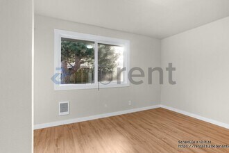 1502 Kirkland Ave NE in Renton, WA - Building Photo - Building Photo