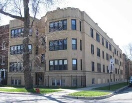 115 E 68th St in Chicago, IL - Building Photo