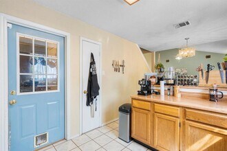 2656 Piping Rock Trail in Austin, TX - Foto de edificio - Building Photo