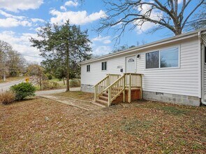 607 N Greensboro St in Carrboro, NC - Building Photo - Building Photo
