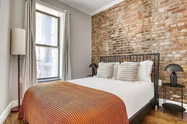 202 E 13th St in New York, NY - Building Photo - Building Photo