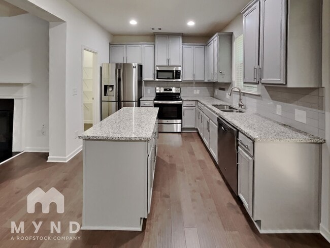 4445 Newfangle Rd in Stone Mountain, GA - Building Photo - Building Photo