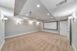 11180 W Rd in Roswell, GA - Building Photo - Building Photo