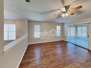 1127 Hidden Cove Cir S in Jacksonville, FL - Building Photo - Building Photo