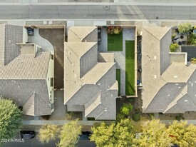 1672 S Penrose Dr in Gilbert, AZ - Foto de edificio - Building Photo